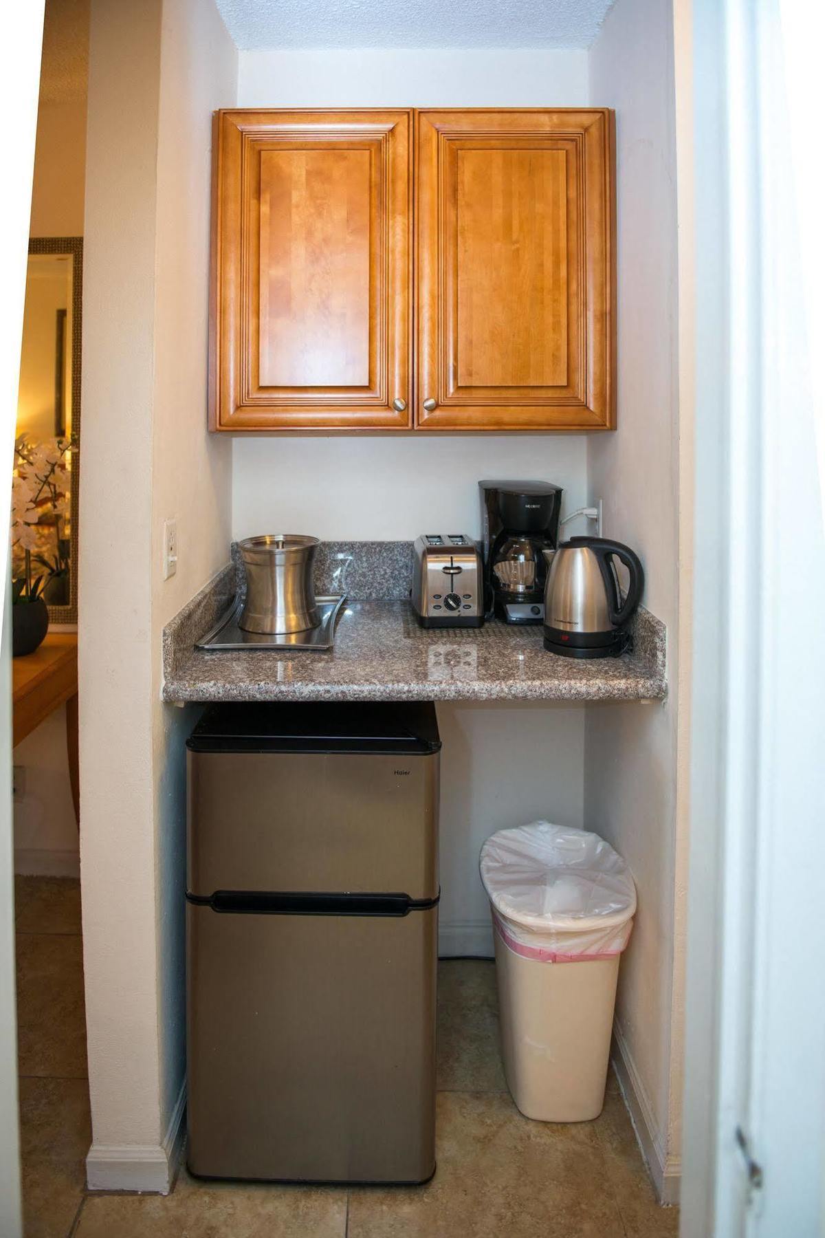 Shore Haven Resort Inn Lauderdale-by-the-Sea Extérieur photo